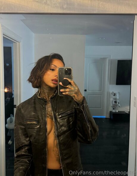 Cleo Petra onlyfans porn leaked