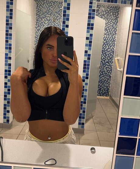 Ciara Wilmot only fans photos