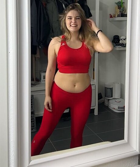 Mondwika Profile pic