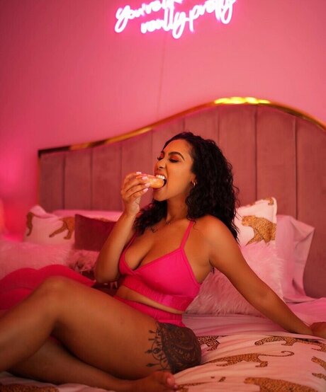 Queen Najia onlyfans for free