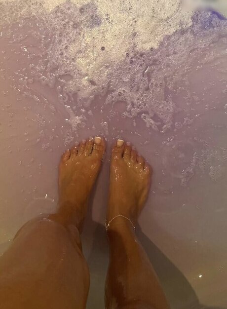 Almira Azemi leaked onlyfans porn