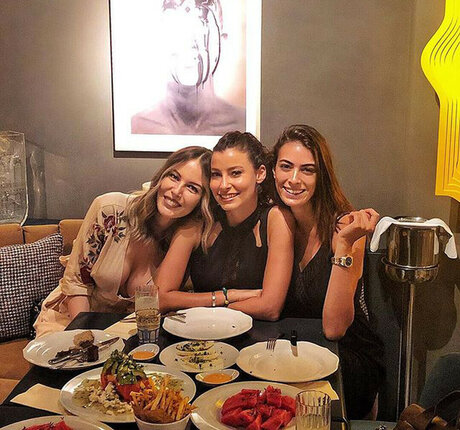 Hande Sar o lu onlyfans leaked porn