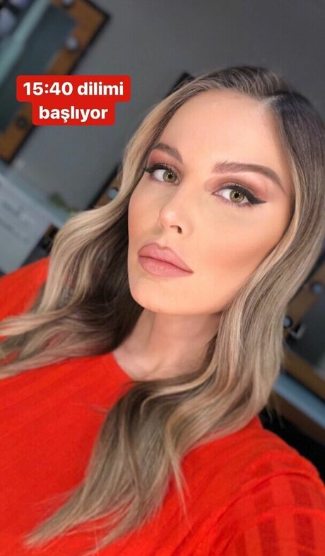 Hande Sar o lu onlyfans nide