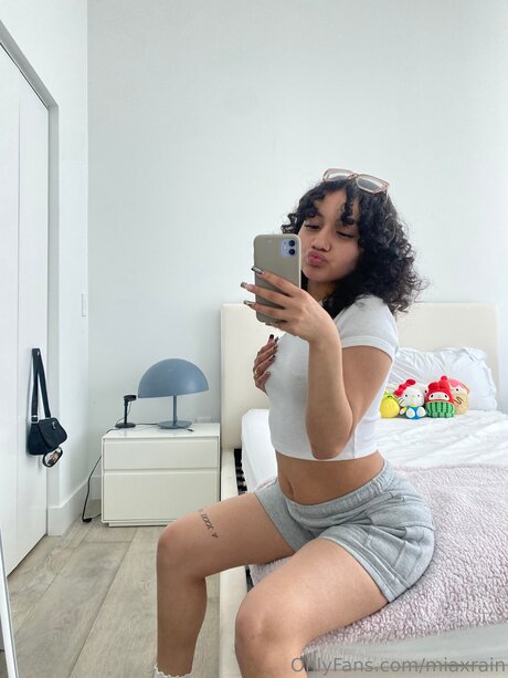 miaxrain only fans nude