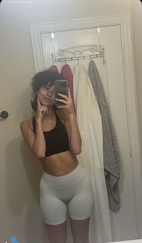 Megan Botnick onlyfans pictures