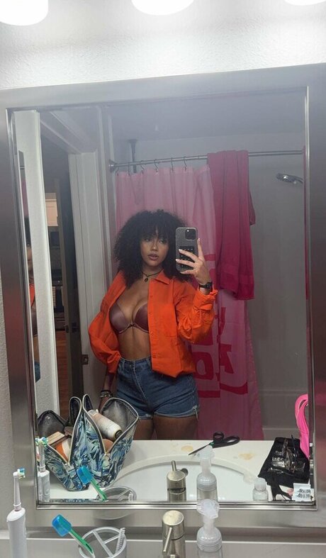 Megan Botnick onlyfans nude pics