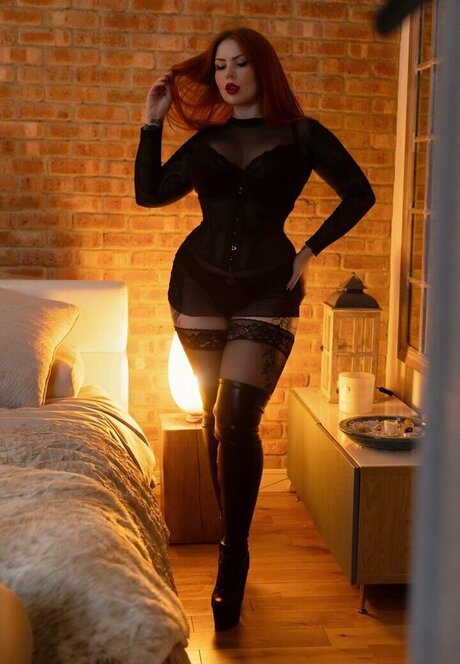 MissIvyRoseScarlett onlyfans naked