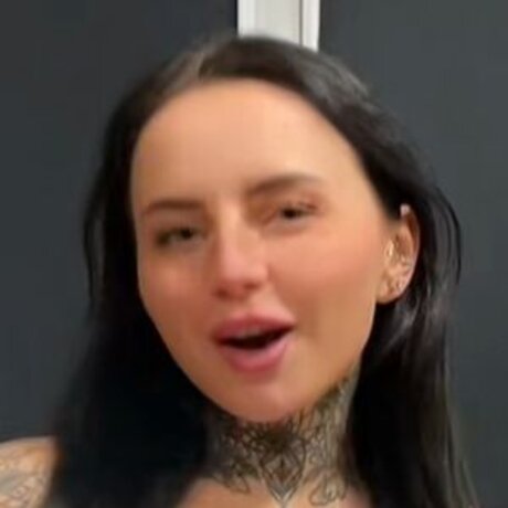 Layla Evans leaked only fans