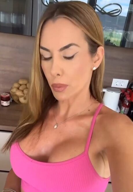 Anna Maria Ferchichi nude onlyfans