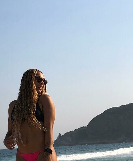 Lorrane Dos Santos only fans pics