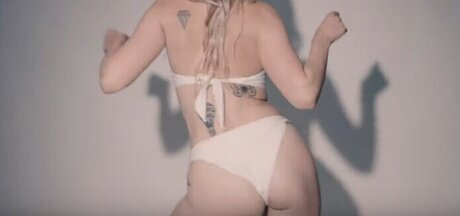 hollaura onlyfans leak fuck