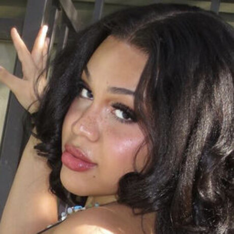 Zaya Perysian onlyfans gratis