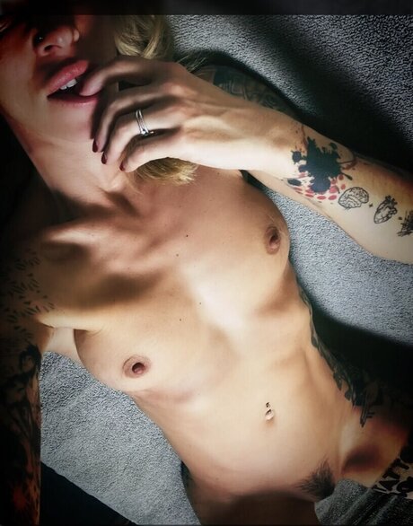 Regina Labajova onlyfans fotos