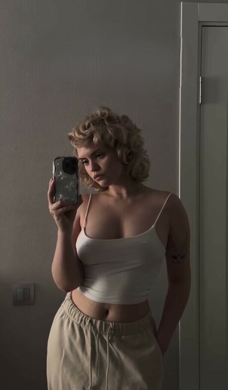 Yana Martin nude onlyfans