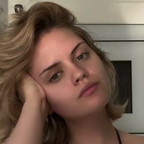 Yana Martin onlyfans creator