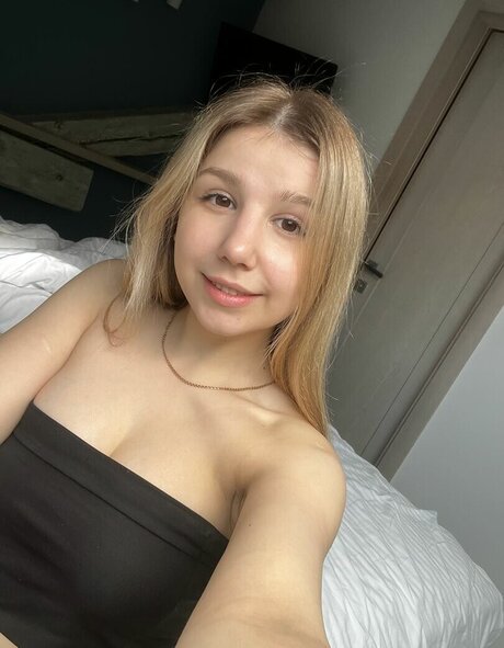 judy blooms only fans pic