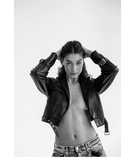 Sarah Posch onlyfans nude tits