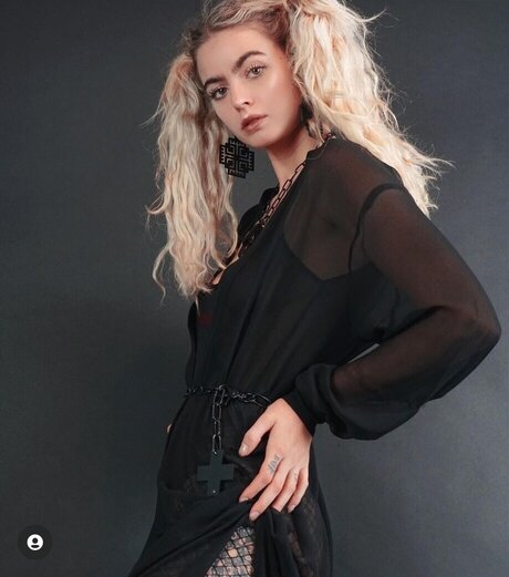 Nadine Bergmann naked onlyfans pics