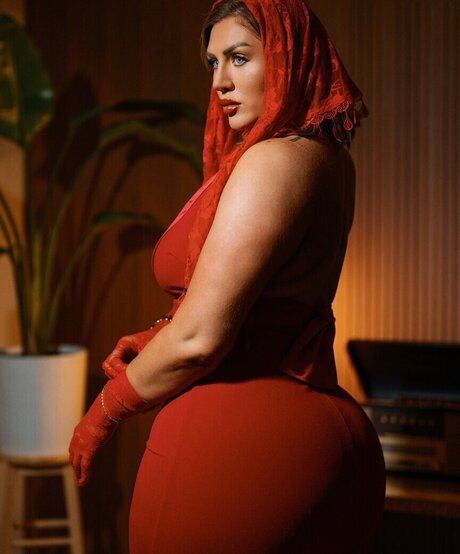 Sophiesselfies tits onlyfans