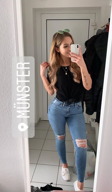 Lisa srmst sex onlyfans