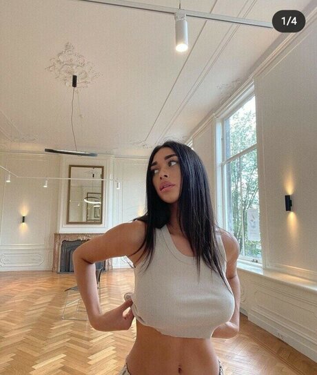 Shayna Senior onlyfans nude tits