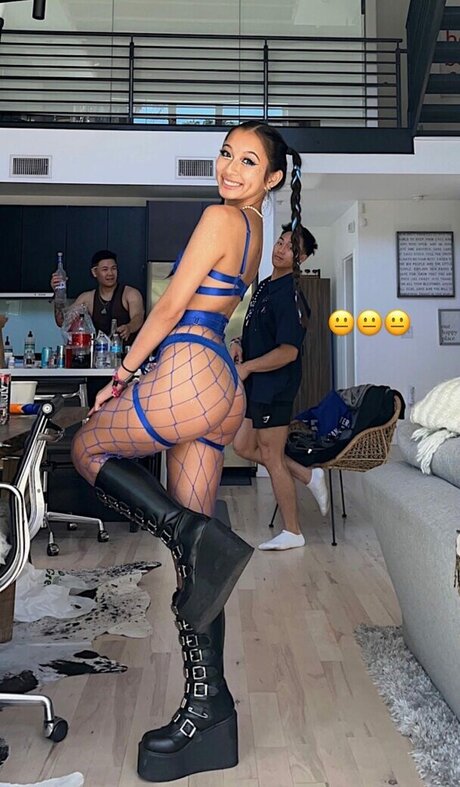 Courtney Luong is on onlyfans