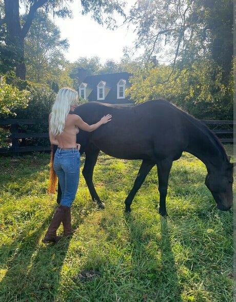 Lauren Emily Castle onlyfans xxx