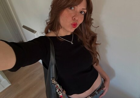 Liss The Lass onlyfans content