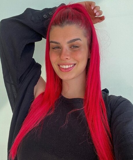 anna gazanis onlyfans sextape leak