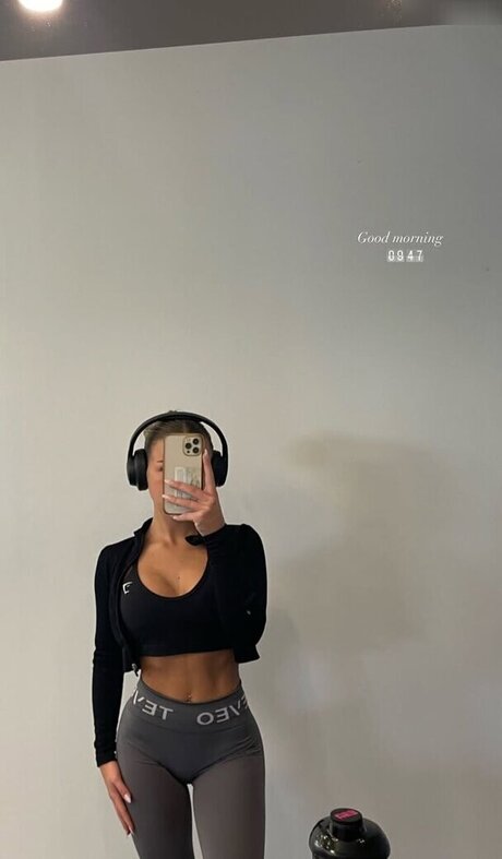 Leonie brrr onlyfans nude