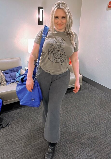 Natalia Antonova onlyfans naked leaks