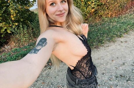 Luna Zuhause onlyfans sex leaked