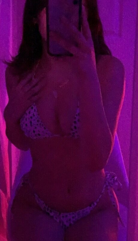 Emilykr0pp onlyfans sextape leak