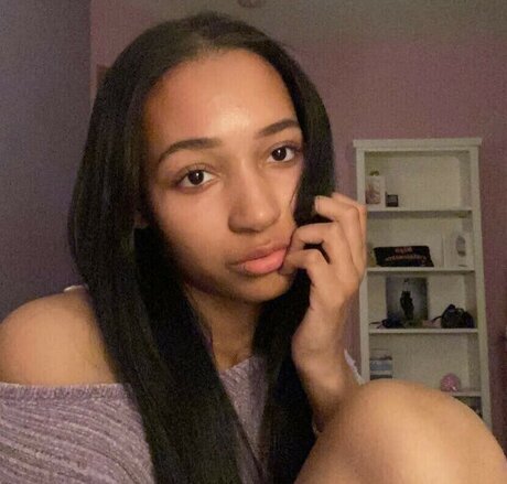 Ari Leigh Brown leaked onlyfans nude