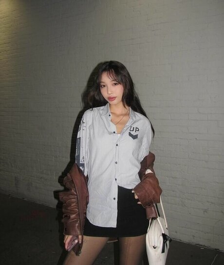 Joyce Htet is on onlyfans