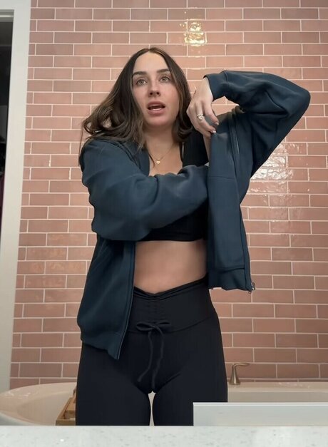 Chloe Gottschalk onlyfans leake