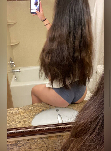 Minhthyfresh onlyfans free content