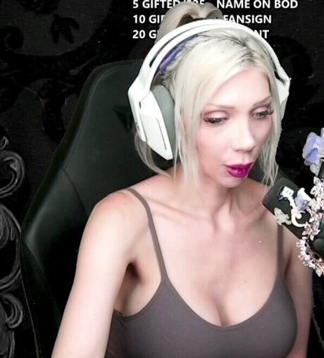 Intraventus onlyfans model images