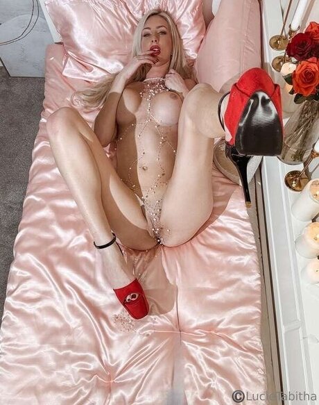 Lucie Tabitha leaked onlyfans content