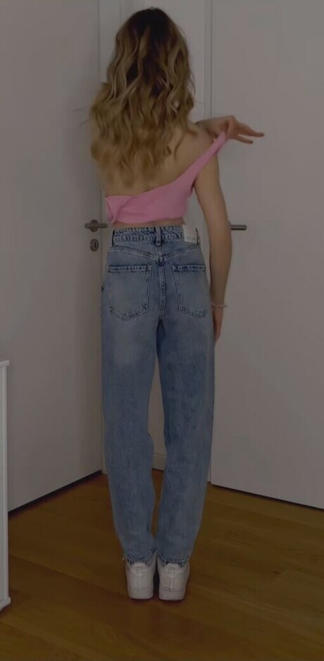 Lea Peach nude leaked onlyfans