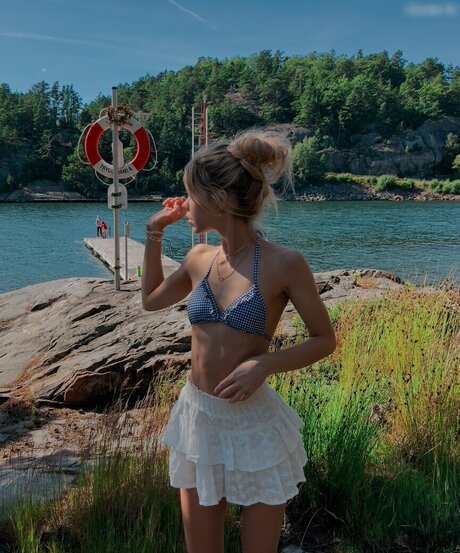 Lea Peach onlyfans posts