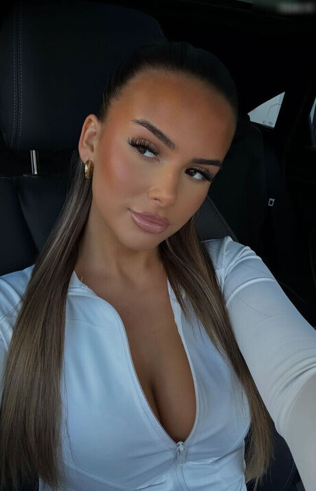 Jasmin Azizam leaked only fans