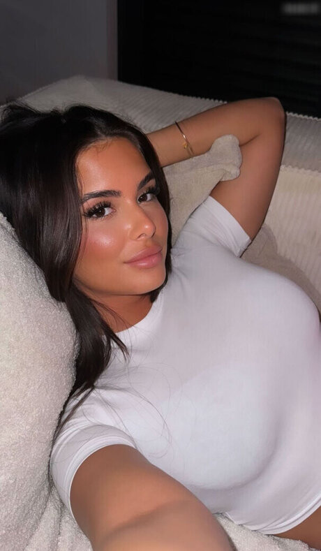 Jasmin Azizam only fans content