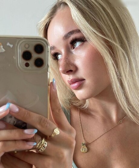 Lili Hamann onlyfans leaks sex