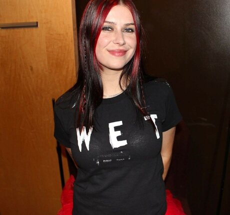 Carly McLellan onlyfans sexy