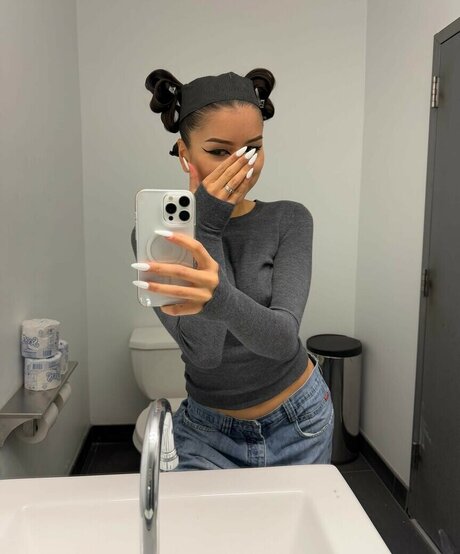 Lexa Gates onlyfans x