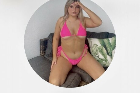 yourfavouritebrunette18 onlyfans sextape