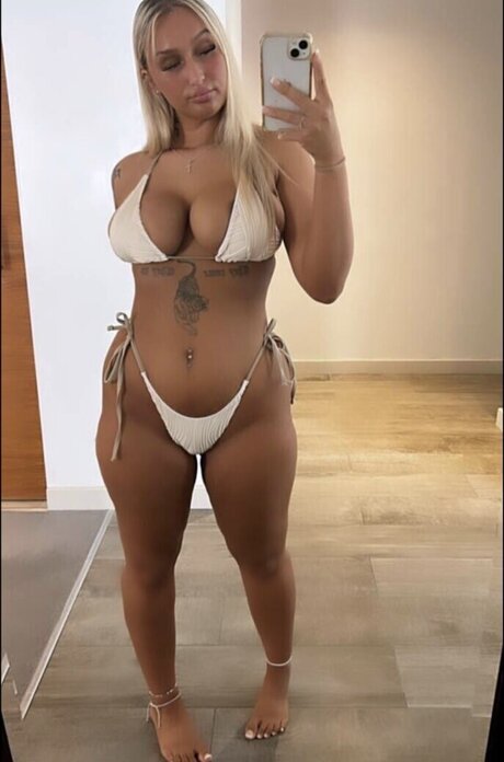 Wer ist sie_ onlyfans porn