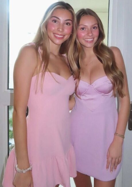 Mia Steele onlyfans images