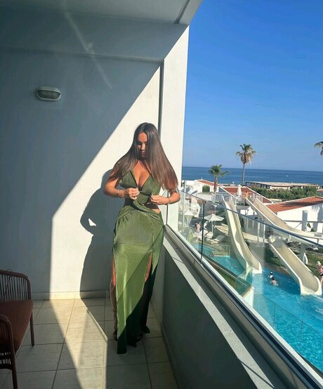 Maddison Maye nude onlyfans